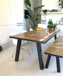Sportvloertafel met zwart stalen rand