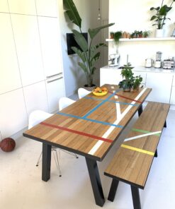 Sportvloertafel met zwart stalen rand