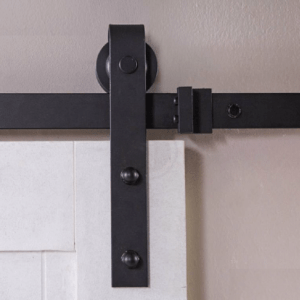 schuifdeursysteem met zwart stalen rol voor loftdeur